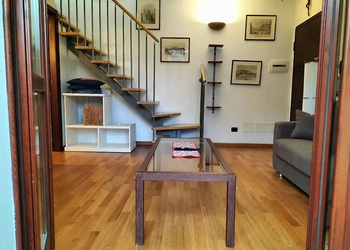 Big Bright Flat In Close To Loreto Square * Milan