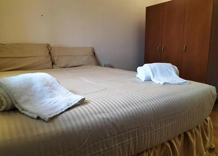 Big Bright Flat In Close To Loreto Square Apartment
