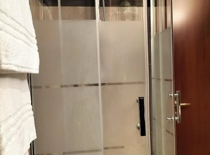 Big Bright Flat In Close To Loreto Square Apartment *