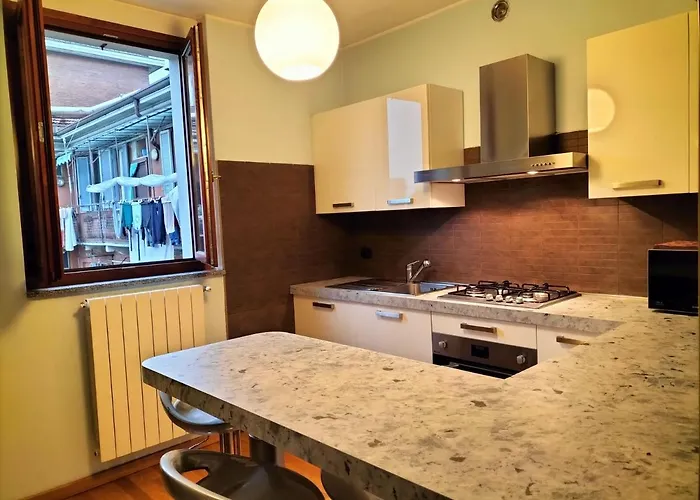 Apartment Big Bright Flat In Close To Loreto Square *