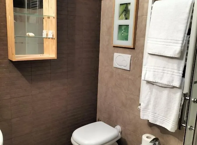 Big Bright Flat In Close To Loreto Square Apartment *