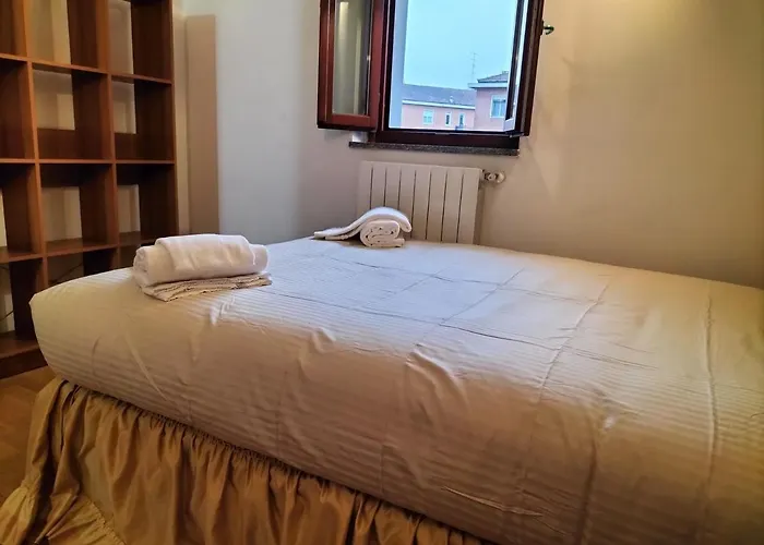 Big Bright Flat In Close To Loreto Square Apartment Milan
