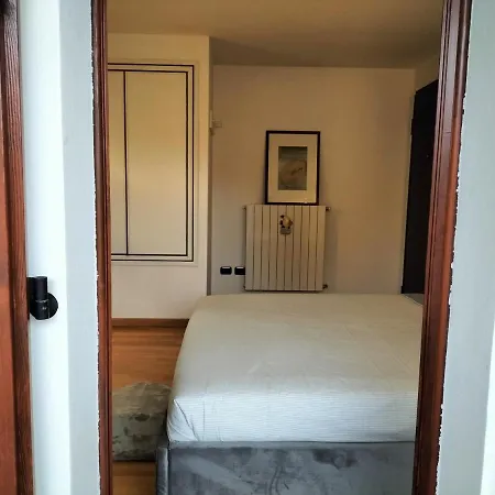 Lejlighed Big Bright Flat In Close To Loreto Square